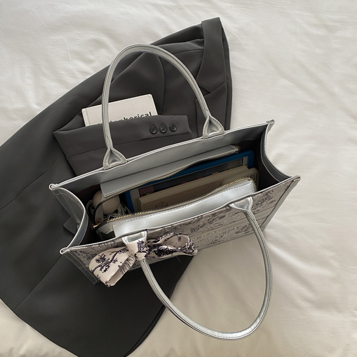 Luxury Elegant Women Tote Bag  - Luxury Tote Bags With Zipper のレビューと価格