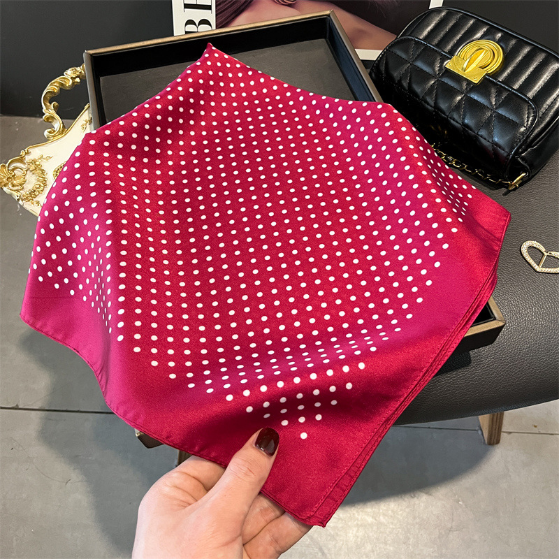 Luxury New Printed Scarves Wom - Luxury Bags For Sale のレビューと価格