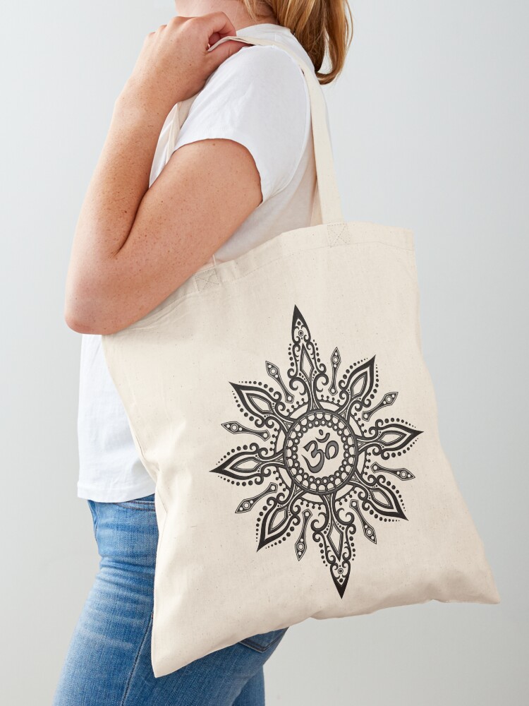 Intricate Yoga Om Star Tote Ba - Luxury Yoga Bags のレビューと価格