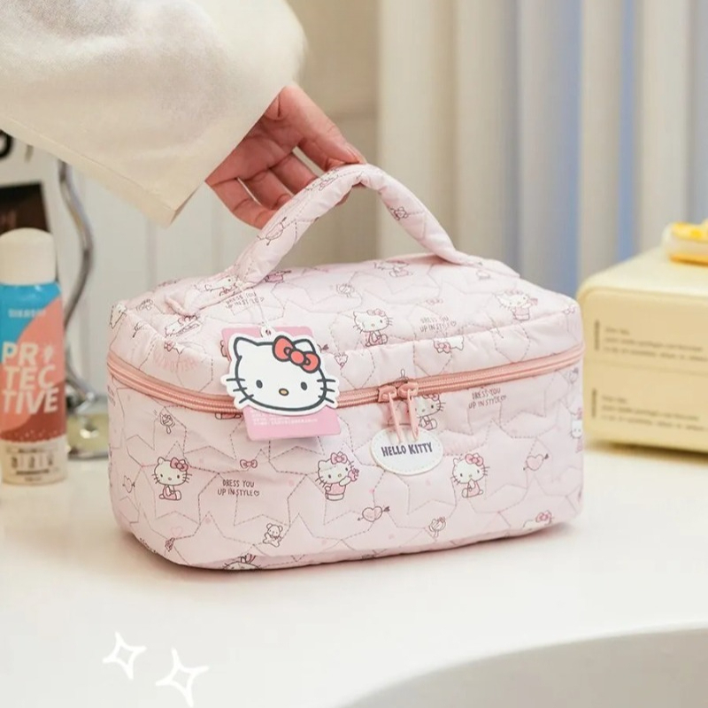 Sanrio New Hello Kitty Kuromi  - Luxury Bags In Japan のレビューと価格
