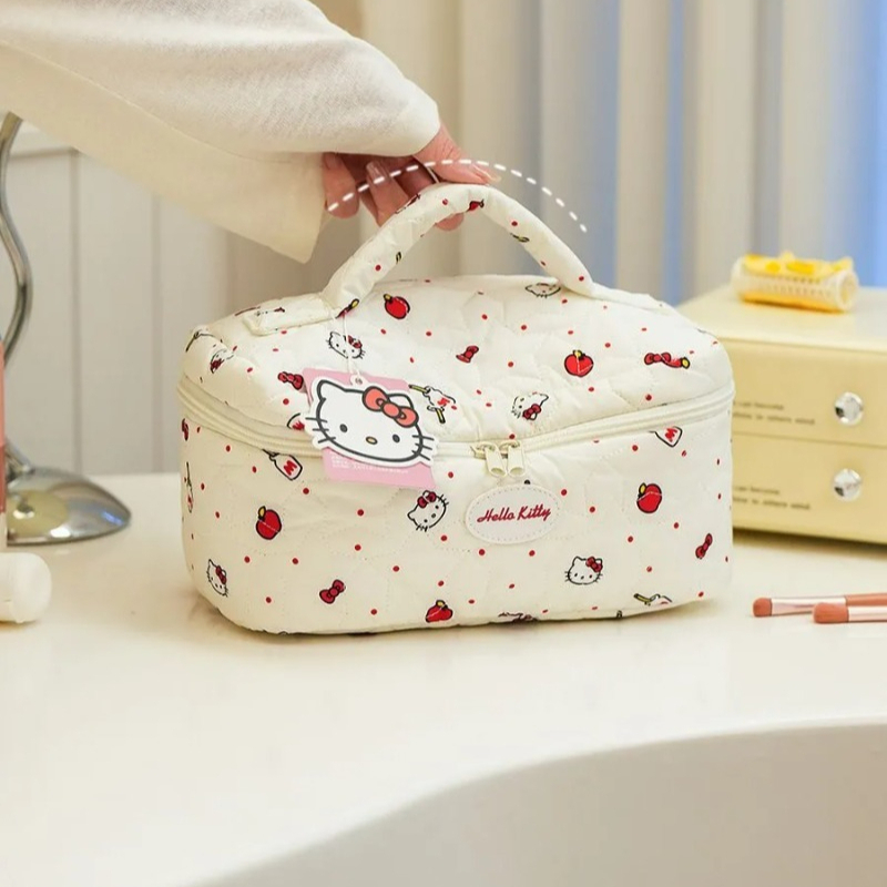 Sanrio New Hello Kitty Kuromi  - Luxury Bags In Japan のレビューと価格