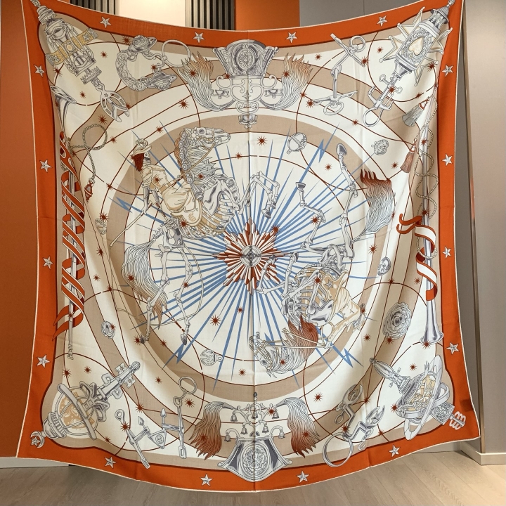 Luxury Brand Scarf Large Silk  - Luxury Bags China のレビューと価格