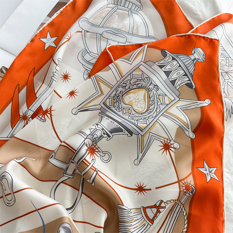 Luxury Brand Scarf Large Silk  - Luxury Bags China のレビューと価格