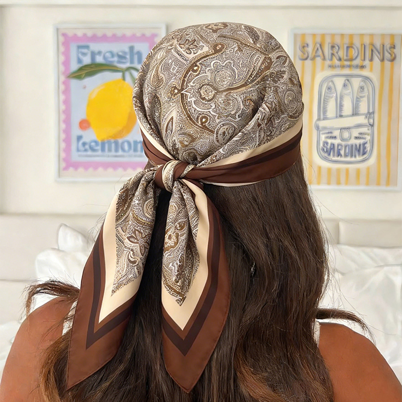Luxury Women Silk Square Scarf - Luxury Bags China のレビューと価格