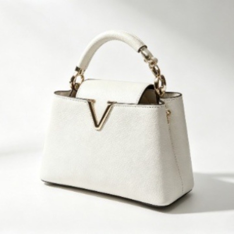 Elegant Leather Messenger Bag  - Luxury Bags For Sale のレビューと価格