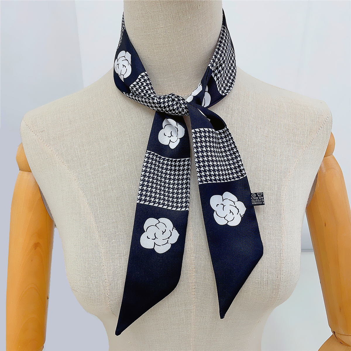 2023 Design Camellia Flower Br - Luxury Bags China のレビューと価格