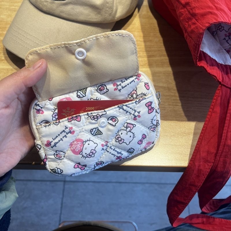 Sanrio New HelloKitty Kawaii A - Luxury Bags In Japan のレビューと価格