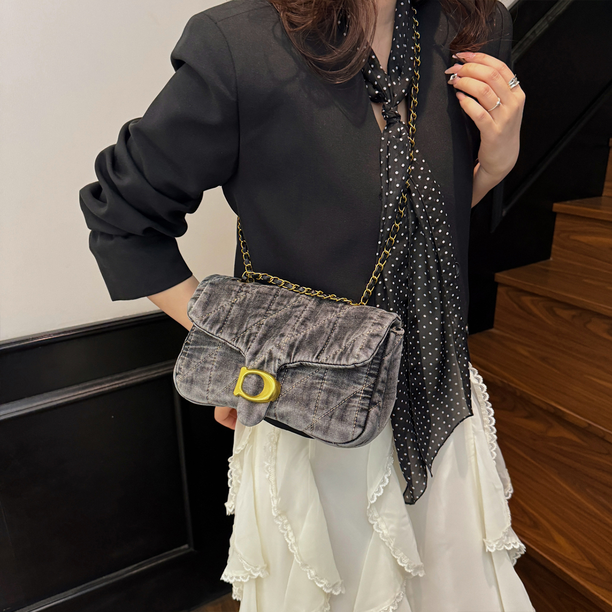 Hong Kong Style Retro Distress - Saddle Bag Distressed のレビューと価格