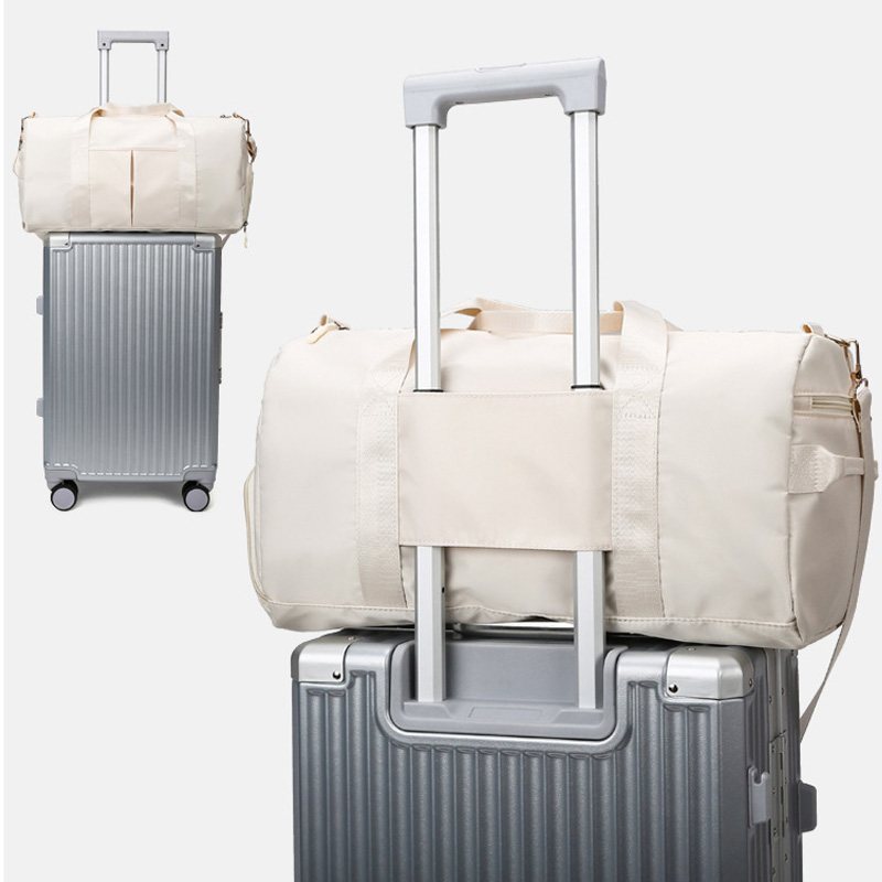 Sports Gym Duffel Bag for Men  - Luxury Yoga Bags のレビューと価格