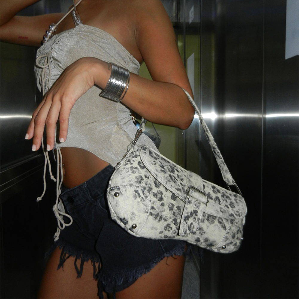 Distressed Canvas Leopard Stri - Saddle Bag Distressed のレビューと価格